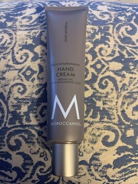 Moroccanoil Hand Cream Mediterranean Sea Salt & Chared Cedarwood 3.4 fl oz